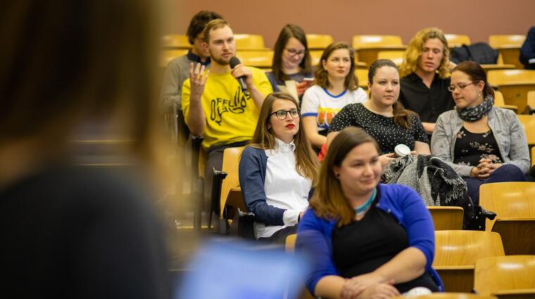 Rozpravy o českých médiích